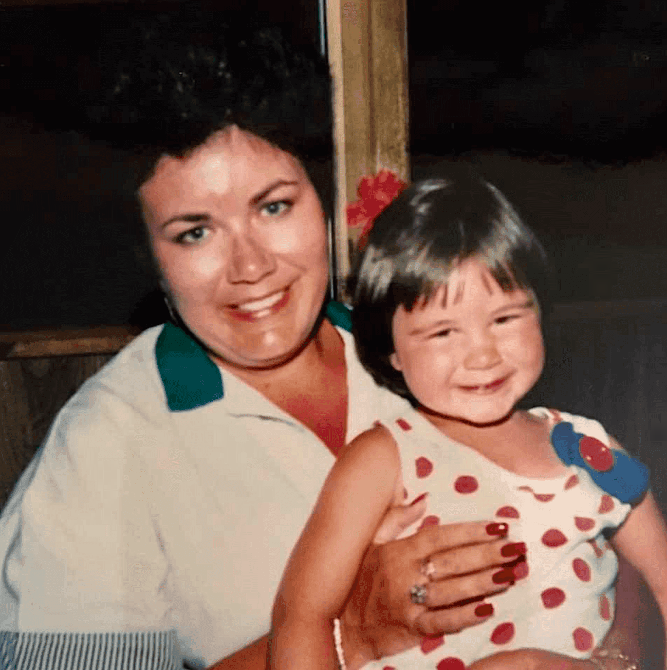 young melissa with her mom
